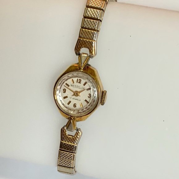 Vintage Westclox 17 Jewels Ladies Textured Gold Tone Wristwatch - Picture 14 of 15